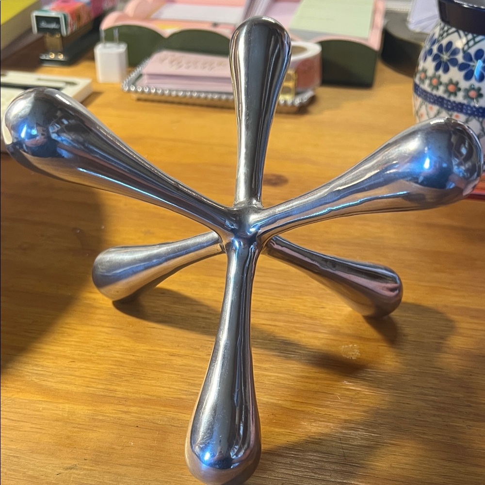 Metal Jax abstract decor piece